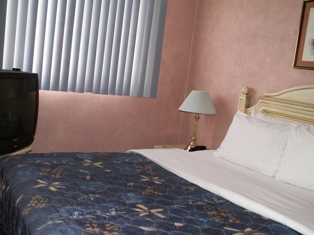 Motel Castle 3*