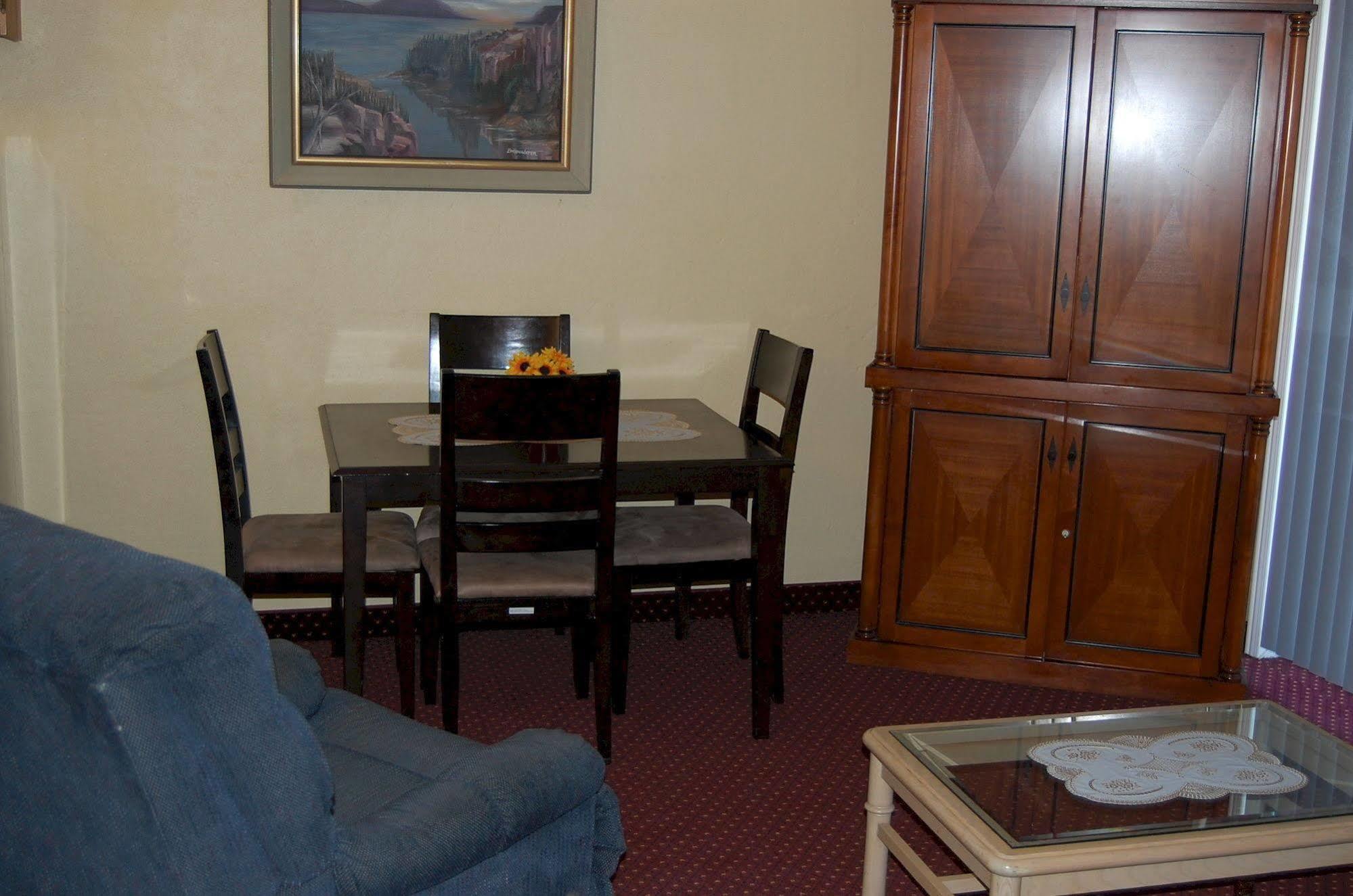 Motel Castle Port Elgin